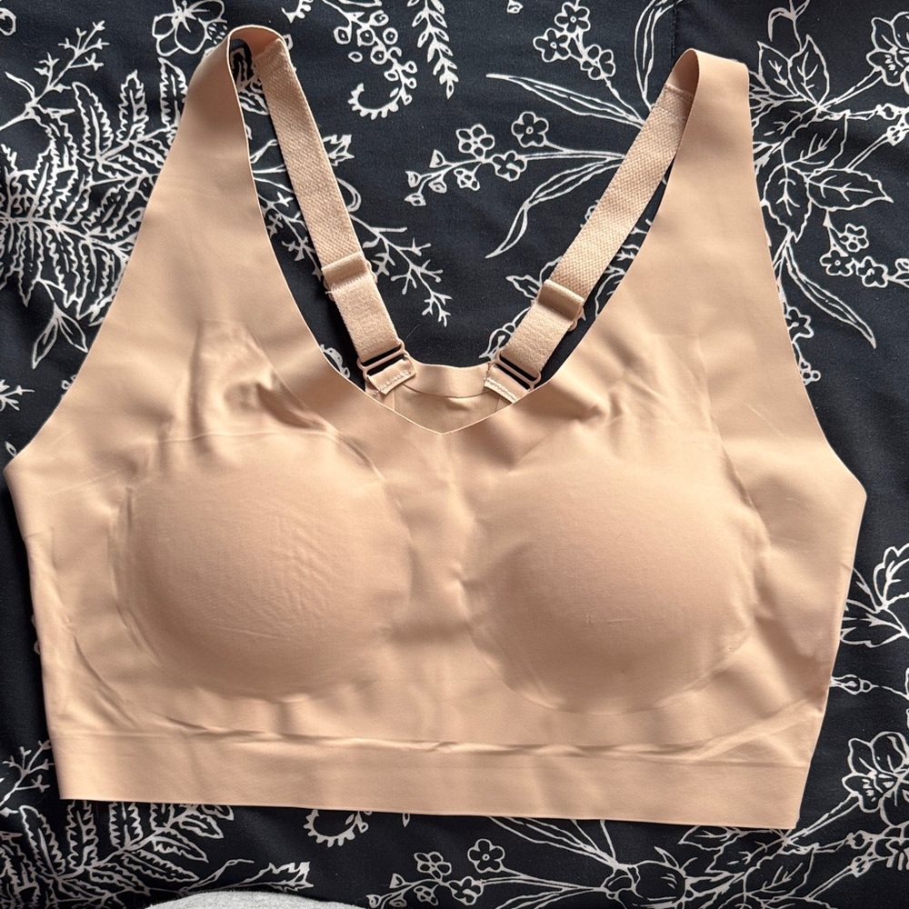 Avon Studio 1886 Women’s Racerback Adjustable Seamless Padded Bra - Size M (8-10